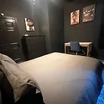 Chic Private Room Near Downtown & Little Italy