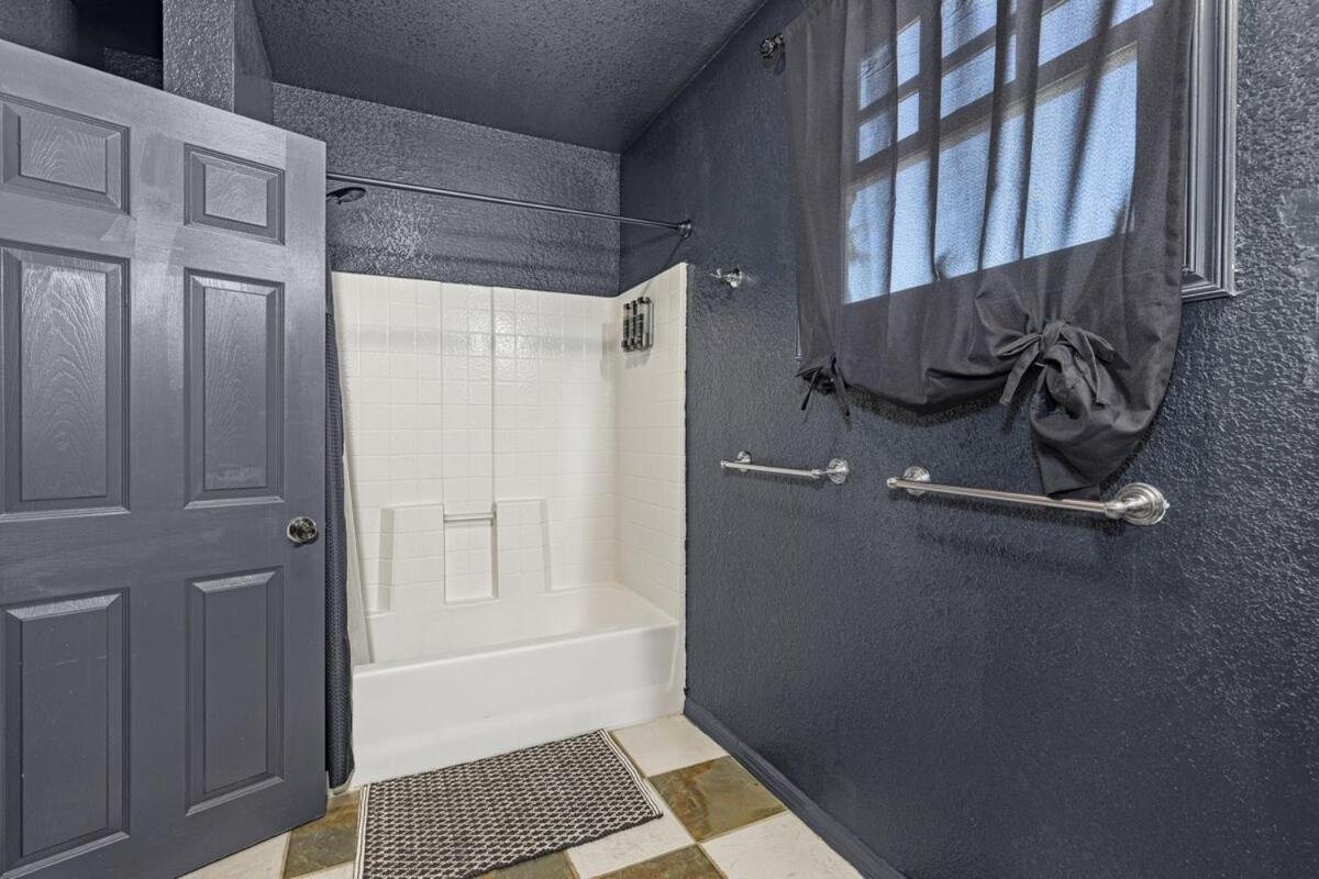 Chic Private Near Downtown & Little Italy San Diego