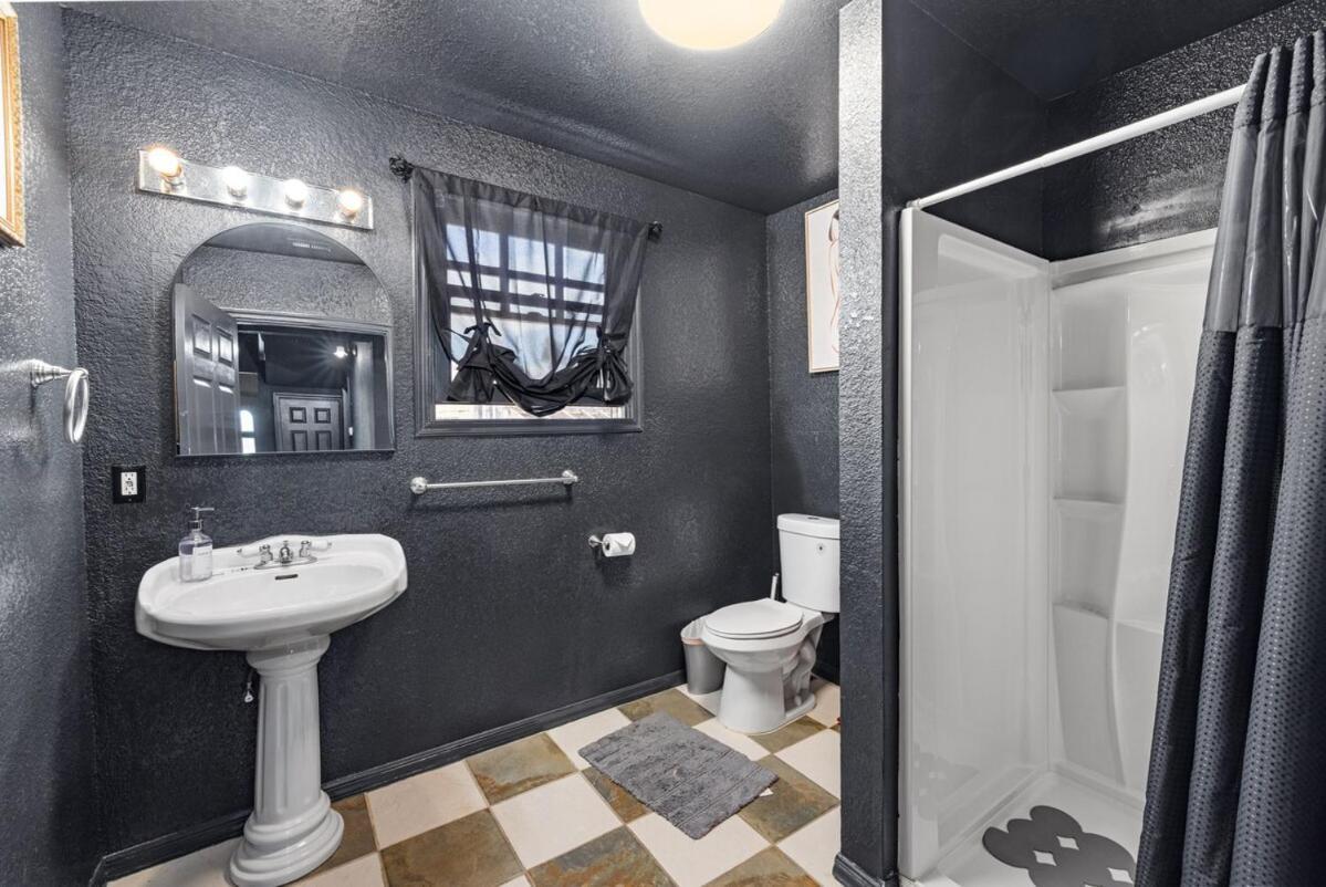 Chic Private Near Downtown & Little Italy
